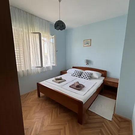 Apartment Mihaela 2