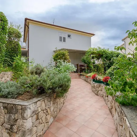 Apartment Mihaela 2 Banjol